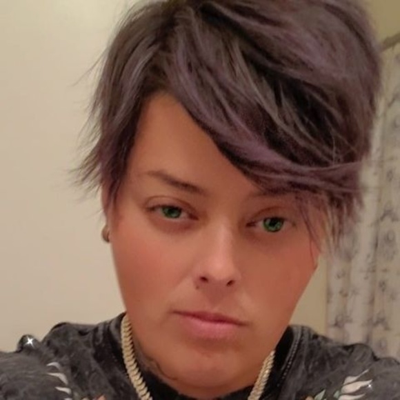 Meet your Posher, Alex - Picture 1 of 1